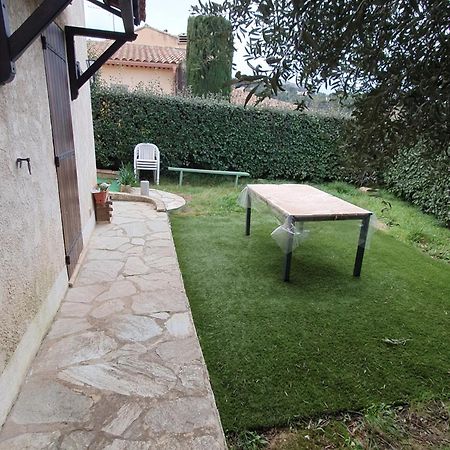 Appartement T2 Bas De Villa Avec Jardinet Au Calme Proche Mer La Seyne-sur-Mer Exterior photo